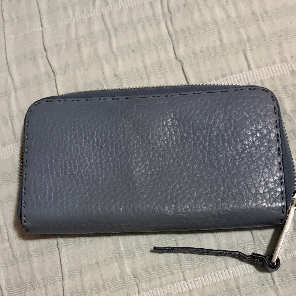 Fendi Gray Selleria Leather Zipper wallet.